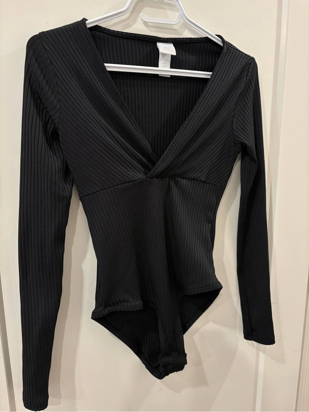 H&M Black Ribbed V-Neck Long-Sleeve One-Piece Bodysuit
